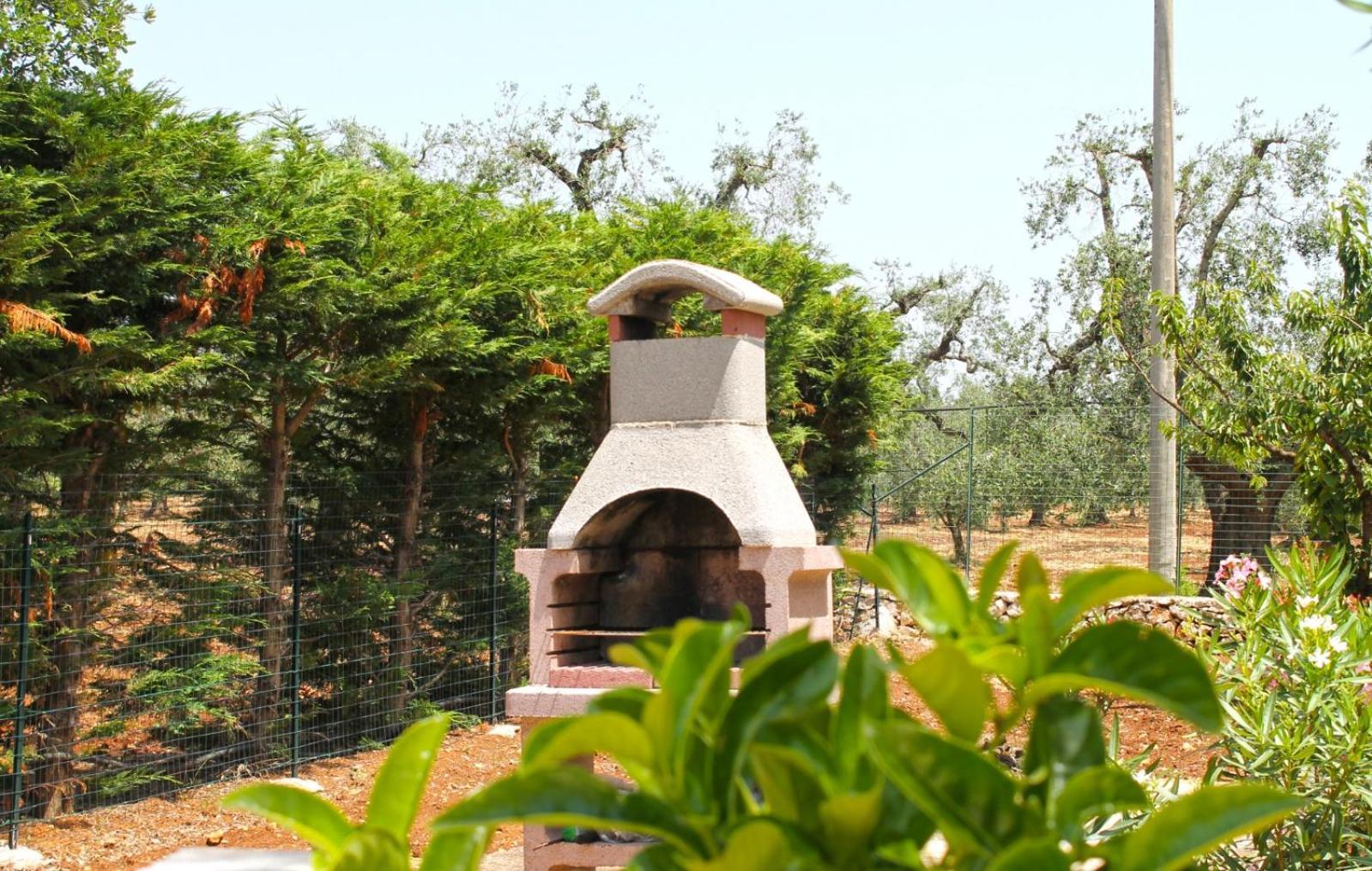 Trullo Degli Augelli Pension San Michele Salentino Buitenkant foto